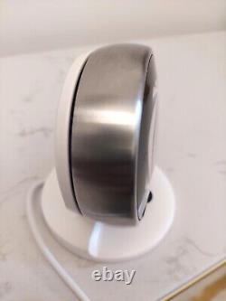 Nest Thermostat 3rd Generation Stainless Steel with stand and power supply